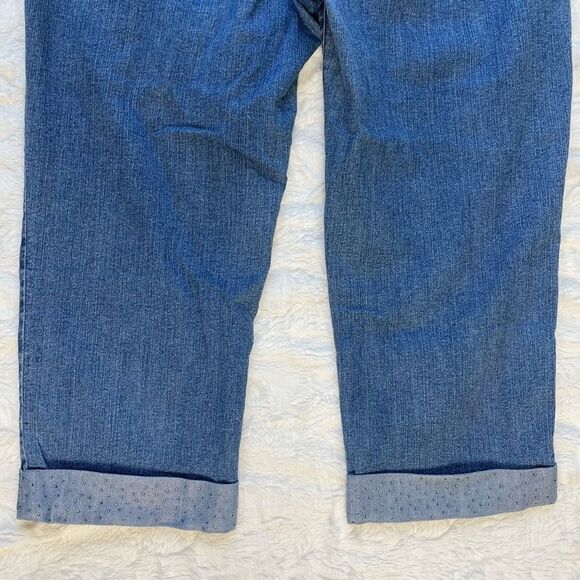 NYDJ Lift & Tuck Sparkle Hem Cropped High Waist Capri - Women’s 8 - Picture 5 of 10